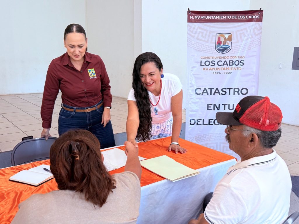 Acerca Catastro Municipal servicios y asesoría a familias de Miraflores mediante jornada itinerante.
