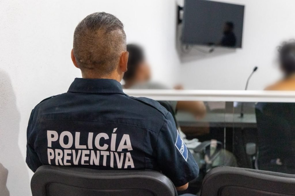 Brinda Seguridad Pública de Los Cabos resguardo a persona reportada como desaparecida y la reintegra a su familia