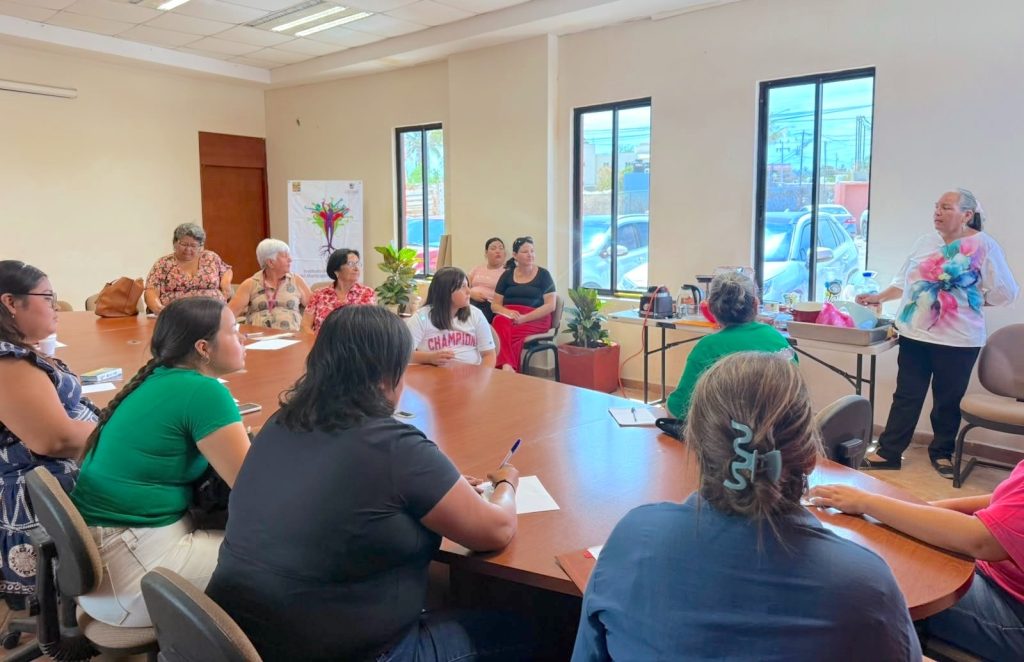 Capacitan a mujeres de La Ribera para impulsar el autoempleo
