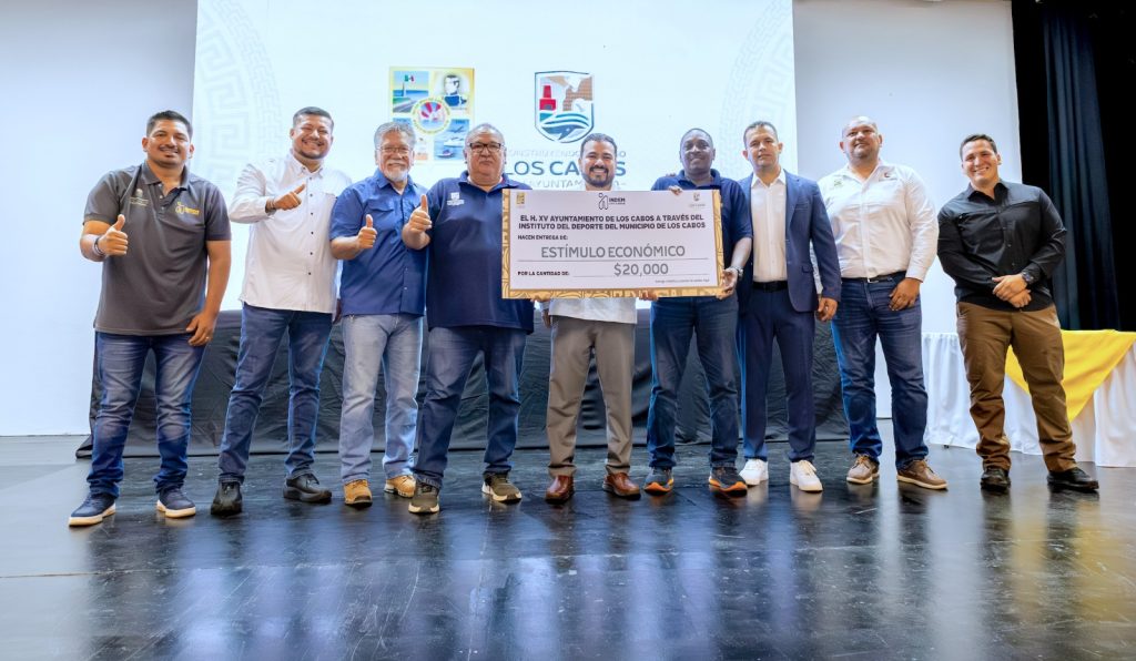Destina XV Ayuntamiento de Los Cabos 3 millones de pesos a becas deportivas