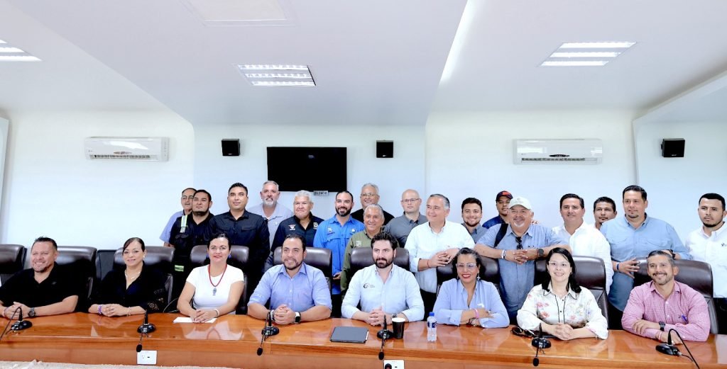 Encabeza Christian Agúndez mesa de trabajo para reforzar la atención y preparación ante la temporada de huracanes 2026