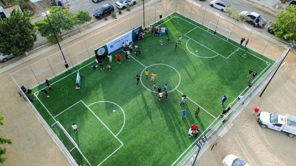 Entrega Ayuntamiento de Los Cabos cinco canchas de fútbol del programa Mundial Social