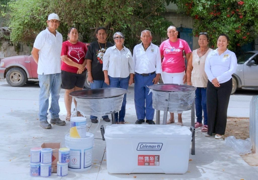 Entrega IMAIA apoyos sociales a familias de Miraflores