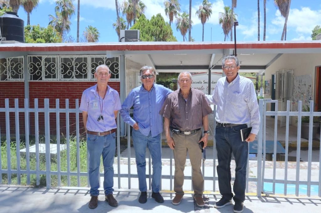  Estudiantes de la zona norte de Los Cabos se informan cómo los documentos históricos preservan la memoria e identidad cabeña
