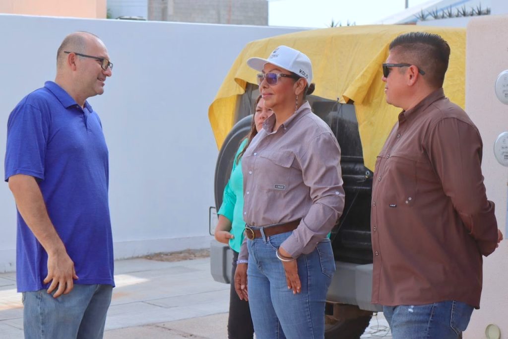 Implementan impieza preventiva en colonias de Cabo San Lucas ante temporada de lluvias