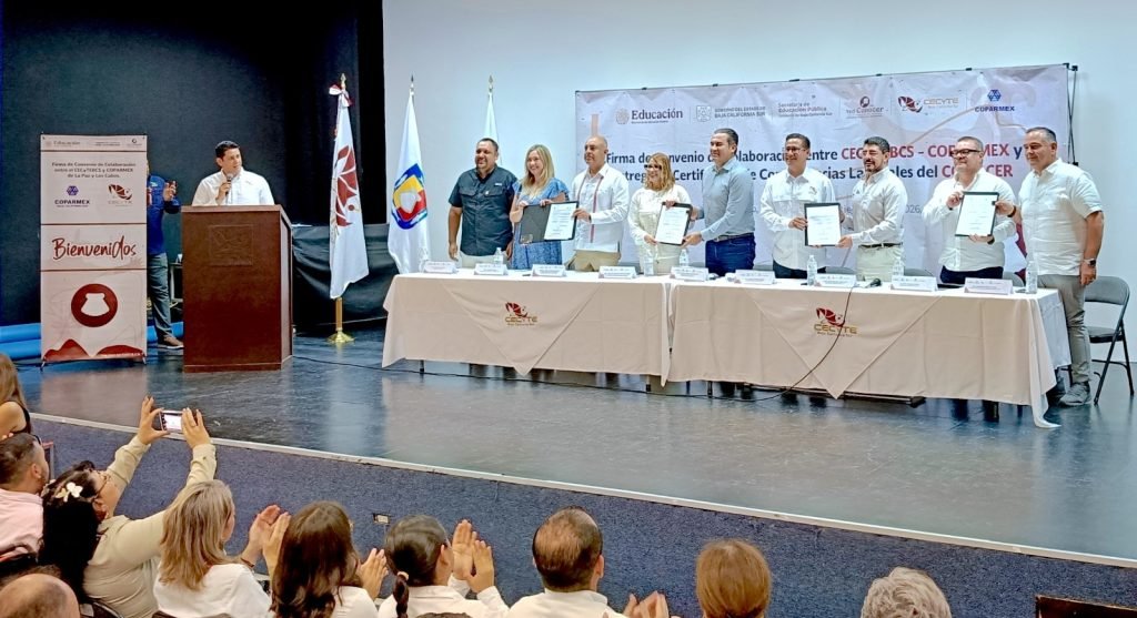 Impulsa Ayuntamiento de Los Cabos empleabilidad juvenil con convenio de Educación Dual entre CECyTE y COPARMEX y entrega de certificados del CONOCER