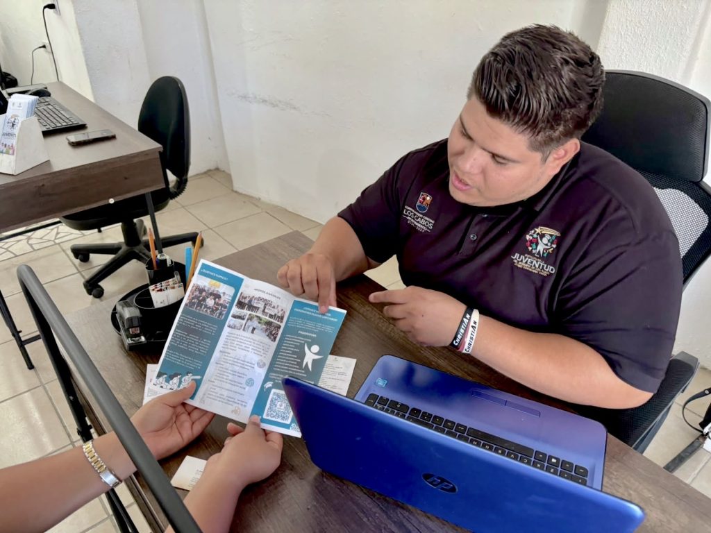 Invita INJUVE Los Cabos a conocer los programas y apoyos disponibles para jóvenes