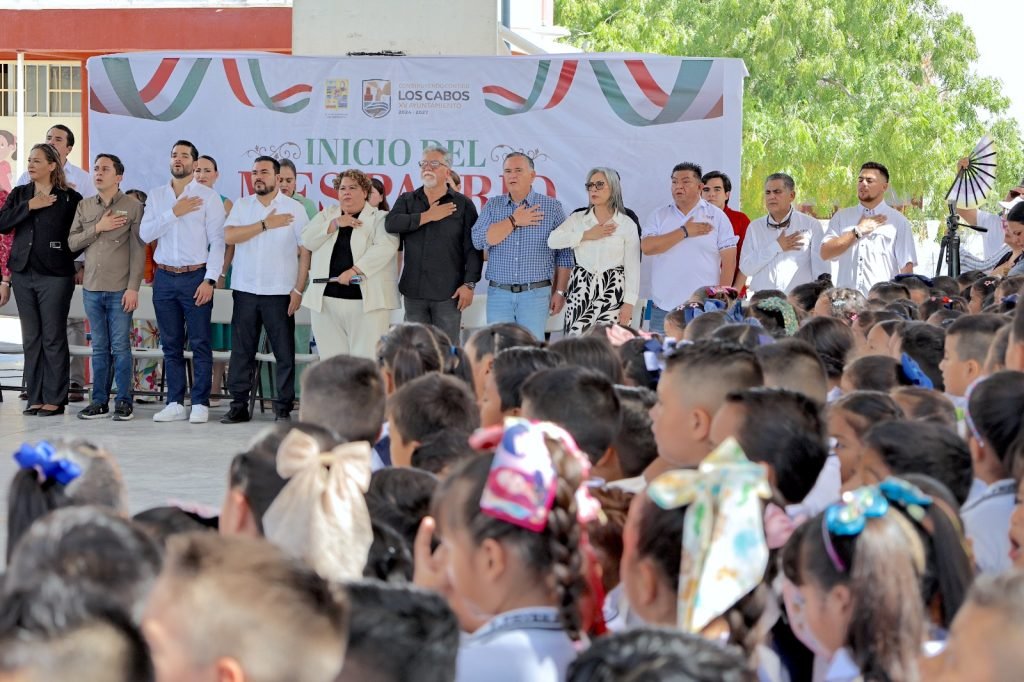 Llama Gobierno de Los Cabos a fomentar desde las aulas el amor por México al iniciar Mes Patrio