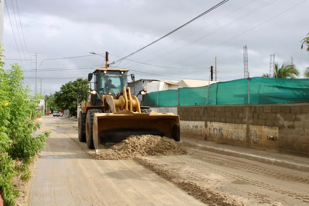 Mantiene Ayuntamiento de Los Cabos operativo permanente de limpieza tras lluvias