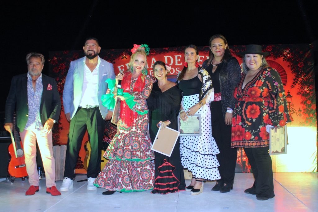 Más de 300 personas colaboran en la primera Feria Sevillana con causa en Los Cabos.