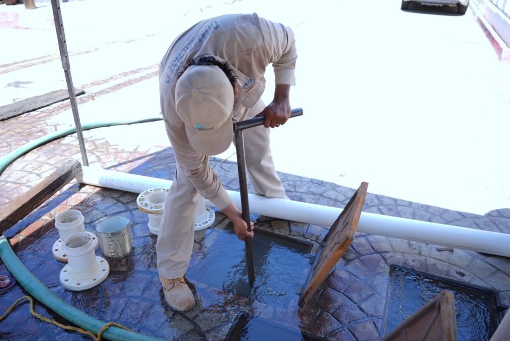 OOMSAPAS Los Cabos reparó caja de válvulas en Calle Manuel Doblado
