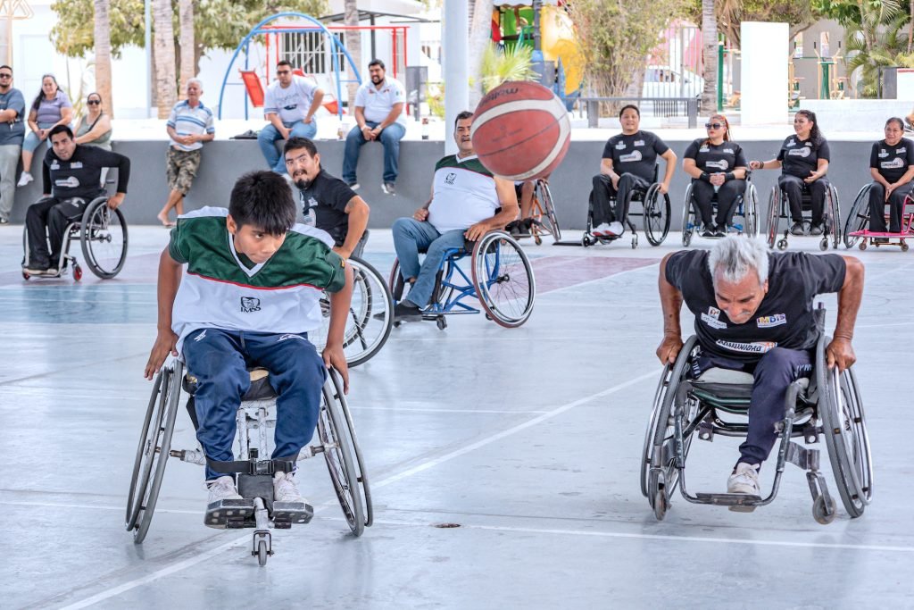 Promueve IMDIS inclusión mediante encuentro de básquetbol adaptado