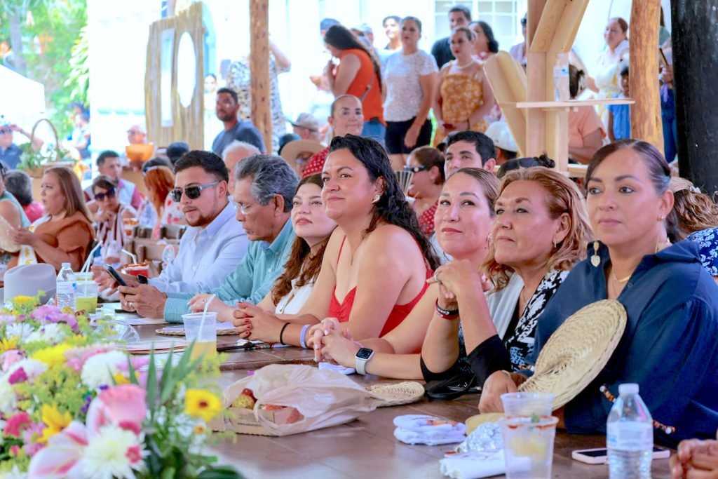 Recibe Miraflores nombramiento de Pueblo Histórico durante inauguración de la Fiesta de la Pitahaya 2026
