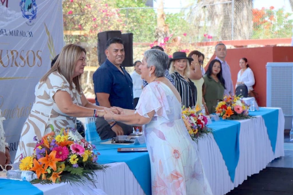 Reconoce Gobierno de Los Cabos el esfuerzo de las juventudes egresadas del CETMAR No. 31 en su ceremonia de graduación