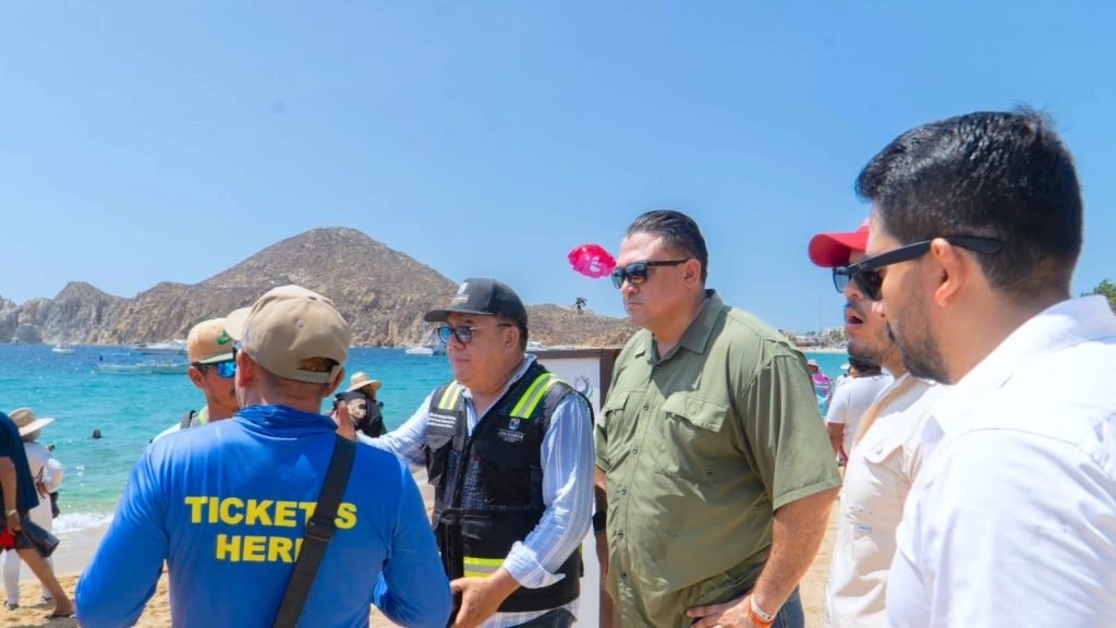 Refuerza XV Ayuntamiento de Los Cabos orden y seguridad en Zona Federal Marítimo Terrestre