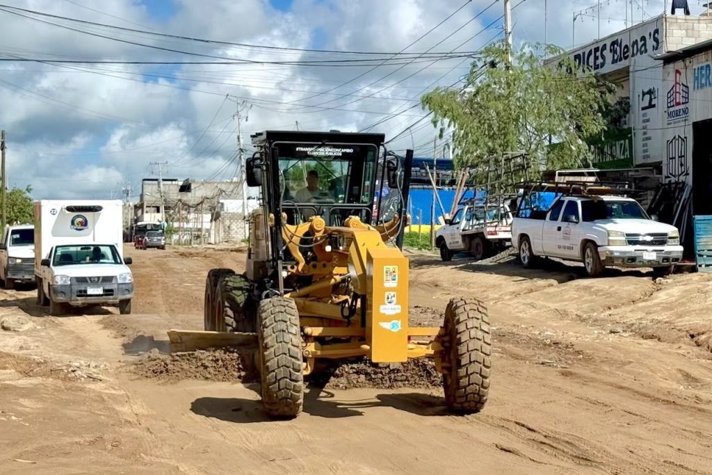 Refuerzan limpieza y desazolve en principales vialidades de Cabo San Lucas